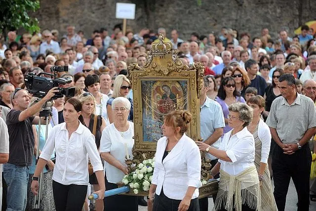 Kako je Gospa pod Hrastima postala Gospa Maslinska