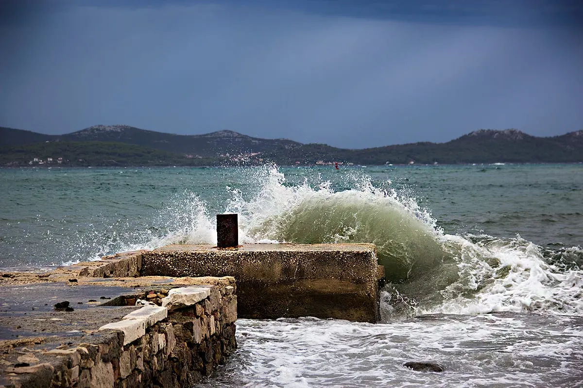 FOTOGALERIJA – Tramontana u Zadru