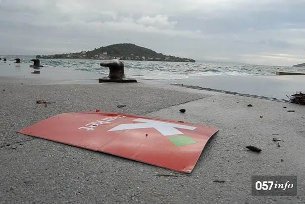 More poplavilo centar Preka, oštećena zadarska riva