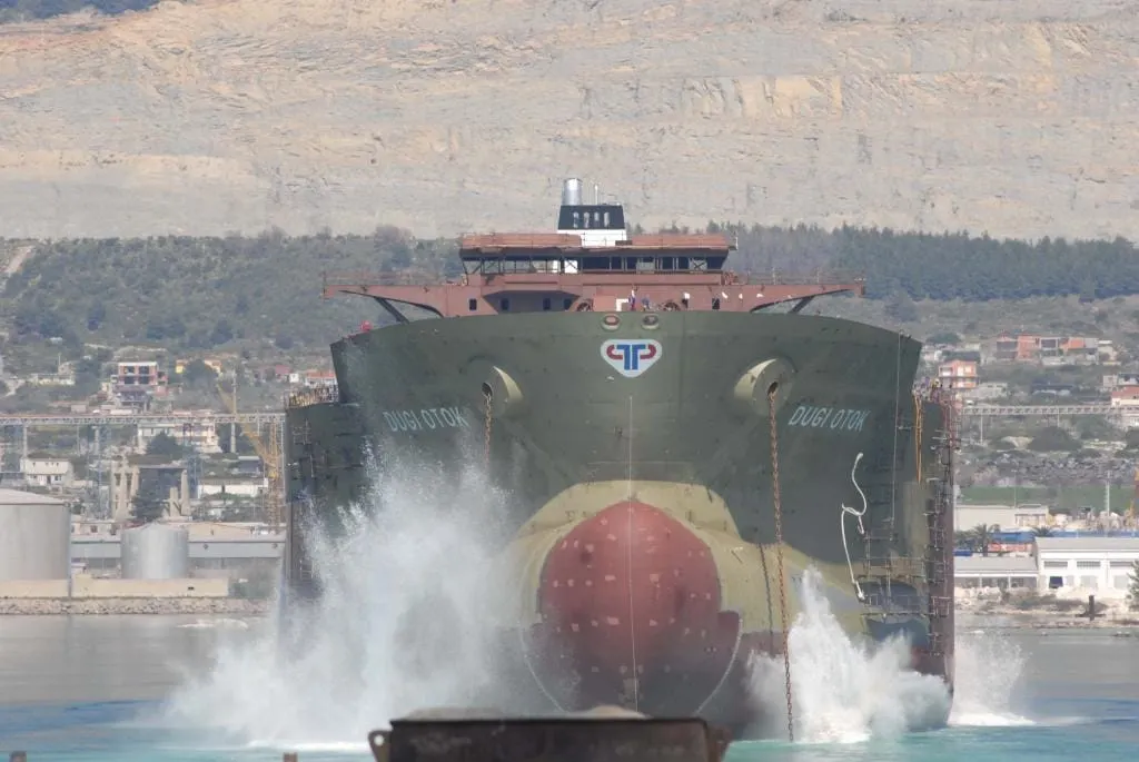 Plava vrpca Gašpariću, Dugom otoku i New York Staru