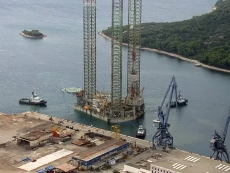 Rumunji dolaze u Nauta Lamjanu, prošli put nisu ništa platili škveru!