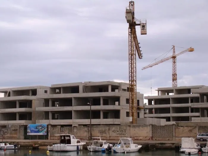 Lignumu i direktoru te tvrtke Grad dopustio unutarnje radove tijekom sezone