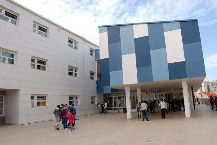 Grad traži osobne pomoćnike u nastavi