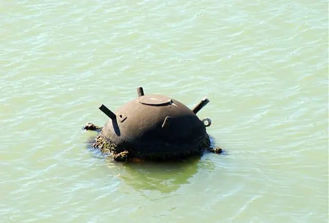 Topničko streljivo u moru