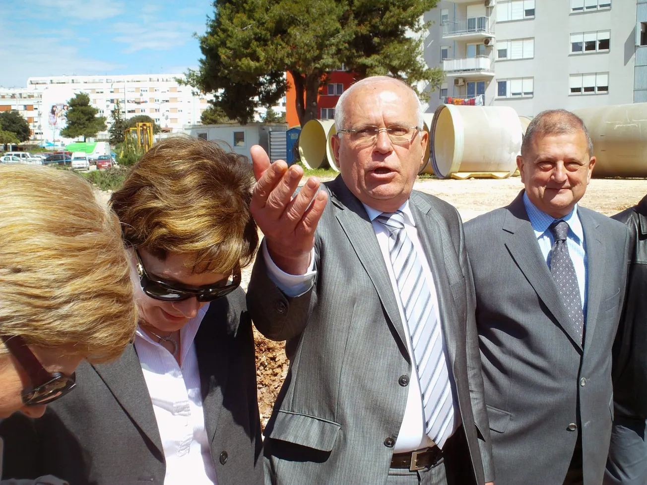 RADI BAHATOG VRANČIĆA Grad Zadar mora isplatiti preko 200 tisuća kuna Dragi Petričić!