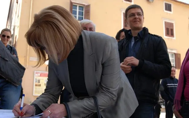 Gradski vijećnici SDP-a potpisali peticiju za izgradnju Azila