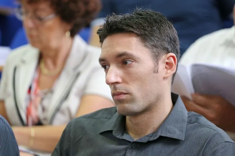 Nesvakidašnja situacija: Gaši čestitao Kalmeti, Dragić Nekiću