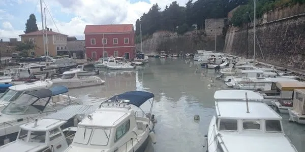 Foša sva u bijelom nakon kiše