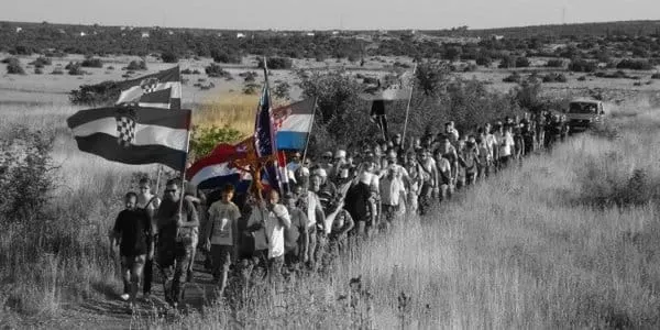 Koracima nade u istinu