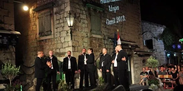 Večer klapske pisme u Kožinu