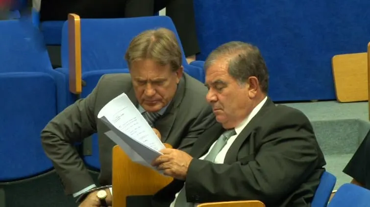 EPSKI MOMENAT: Kolega izdao opomenu Kalmeti zbog zlouporabe govornice