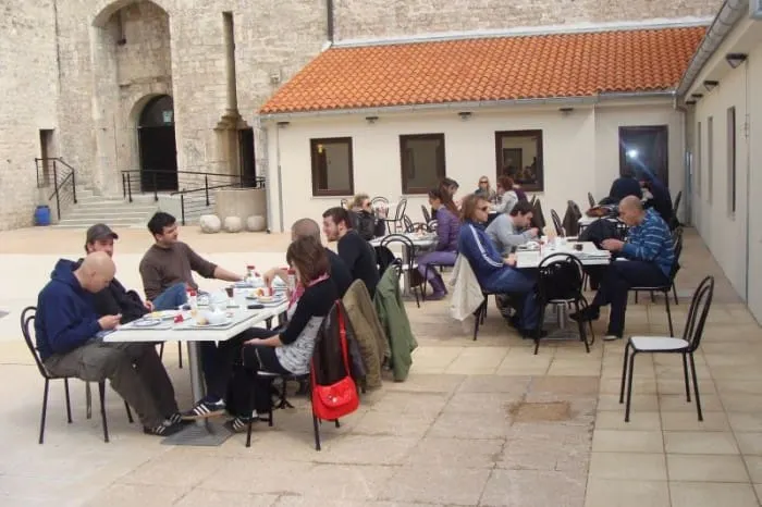 Grad Zadar gasi Dom hrvatske mladeži