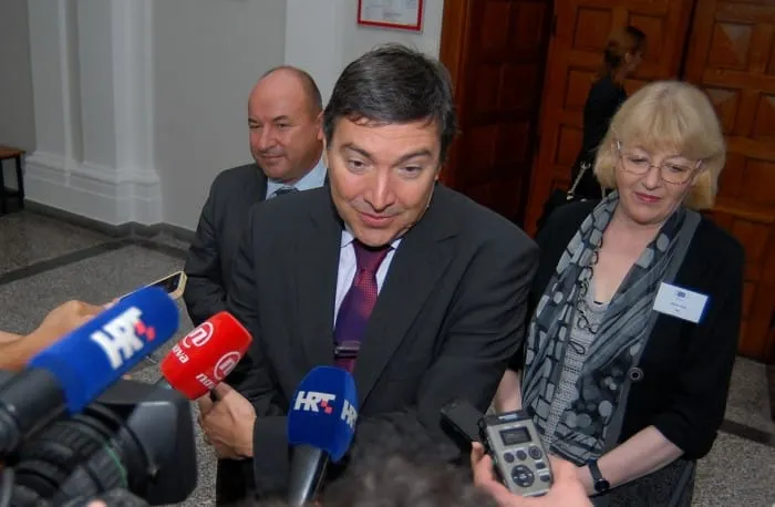 Mornar naredio Čularu da zagradi kip Gospe u školi Šime Budinića