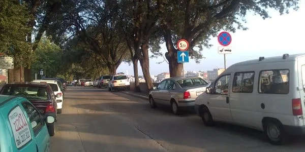 Zabranjeno parkiranje na desnoj strani Muraja