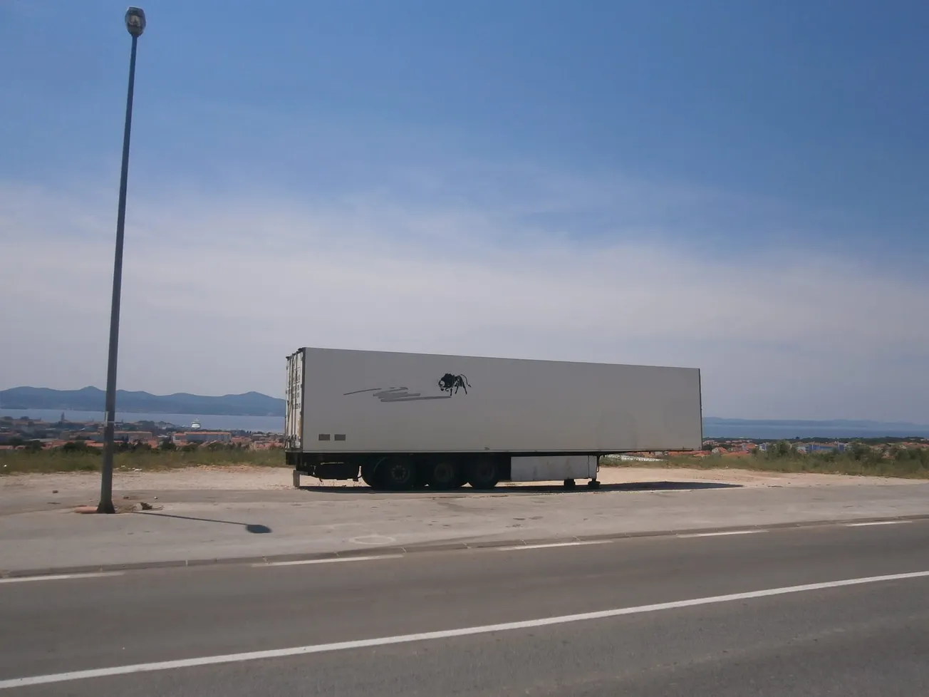 S Vidikovca pogled puca na – olupine i kamione!