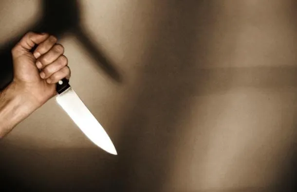 Žena nožem napala muškarca