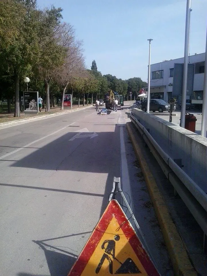 Za asfaltiranje metra kvadratnog trebalo im je mjesec i šest dana!