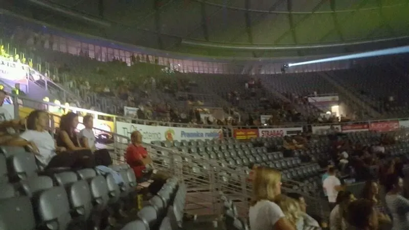FOTO: Debakl S-Eventove organizacije: Iako su dijelili karte, na Severininom koncertu svega nekoliko stotina ljudi!