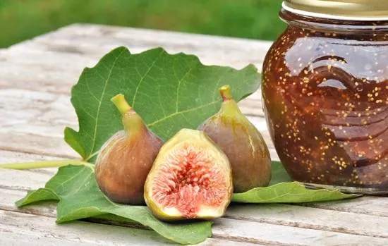 Sajam smokava na Trgu Petra Zoranića