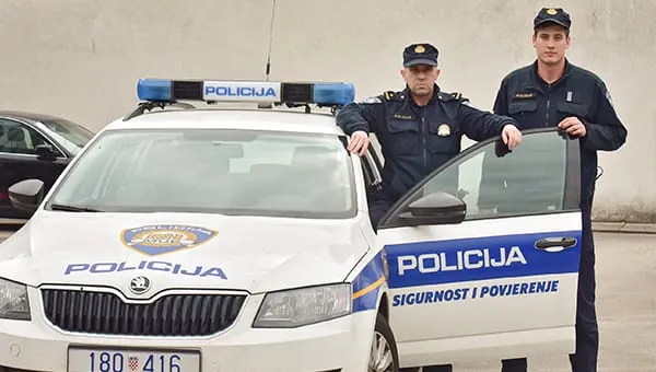 NAGRADA ZA HRABRA DJELA Spasili život prostrijeljenoj bebi