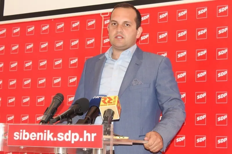 IZBORI Karamarko “pobjegao” u Zadar jer je kukavica koja se boji izgubiti