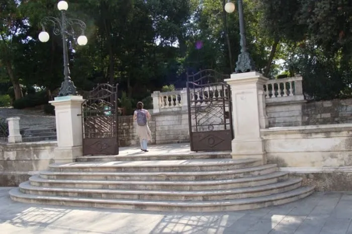 Upucavali se djevojkama pa istukli njihove zaštitnike