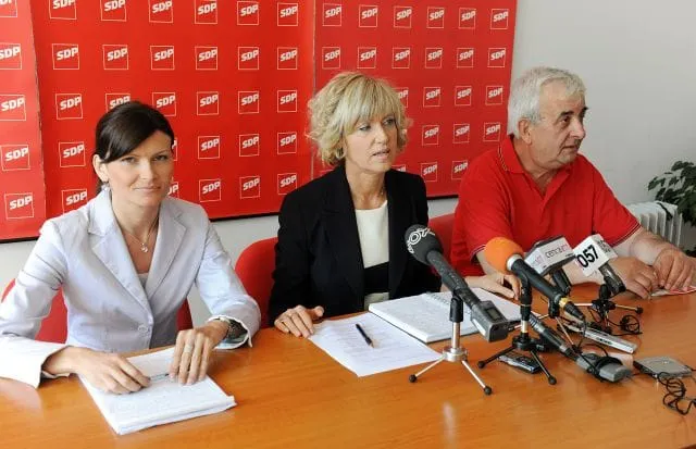 ANKETA: HDZ-u mandat manje, SDP-u jedan više. Izborni prag prošli bi i Živi Zid i MOST