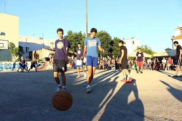 Pomozimo 16-godišnjoj Tei da život ne provede spavajući