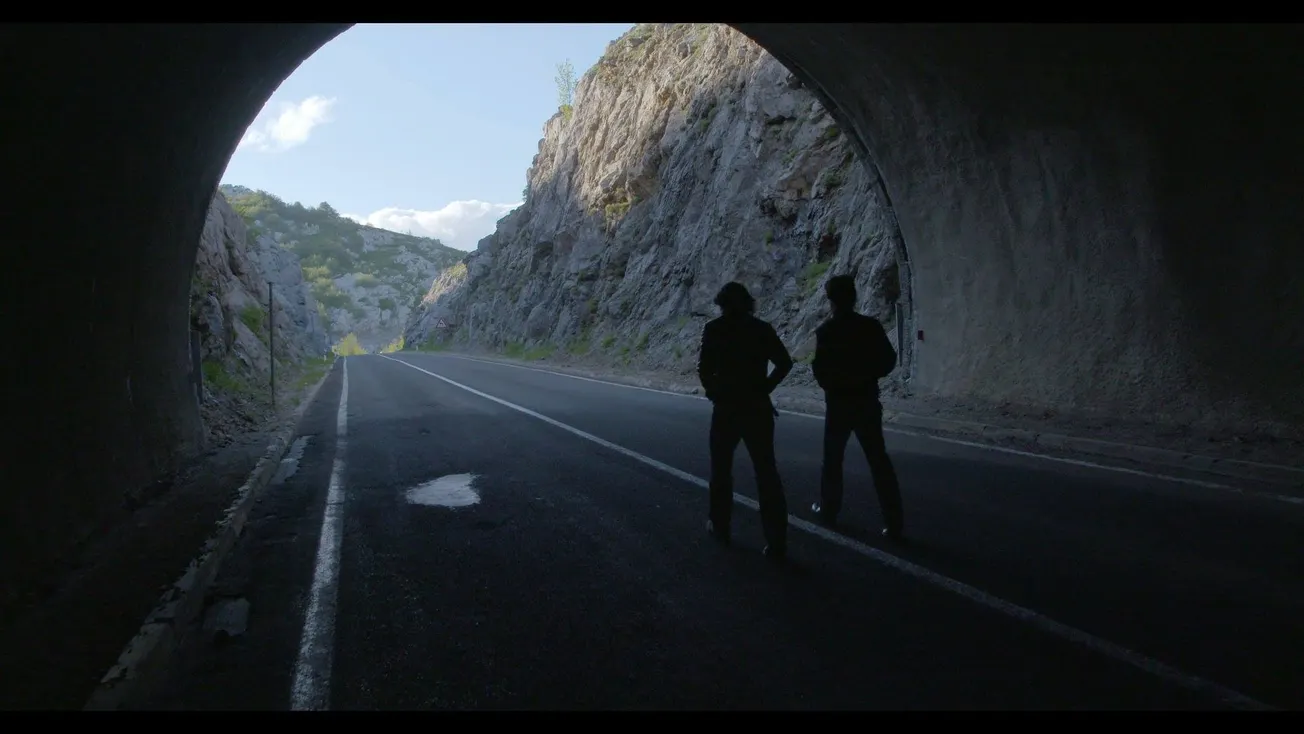 POGLEDAJTE VIDEO SPOT ZA PJESMU The Other Side of Nowhere Branimira Čakića i Nika Špralje!