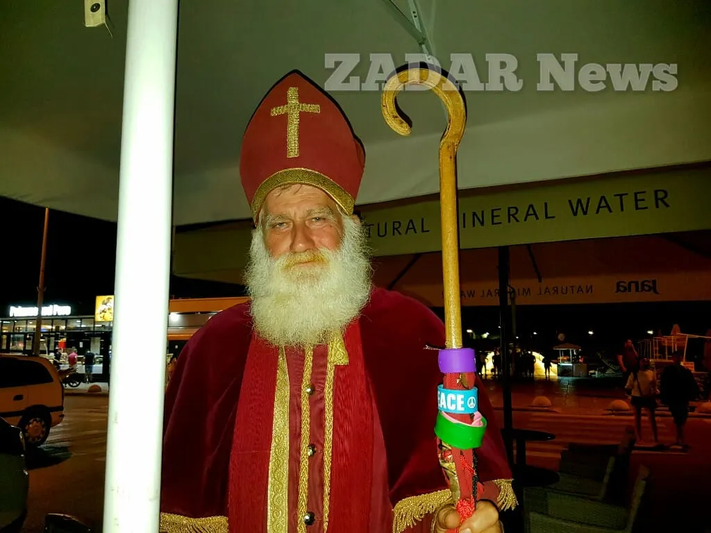 VIDEO: “Ja sam Sv. Nikola i širim radost, mir i veselje po svijetu”