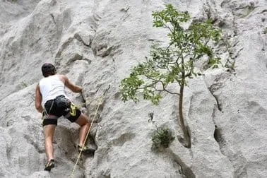 Njemački par zalutao na Paklenici, intervenirao HGSS