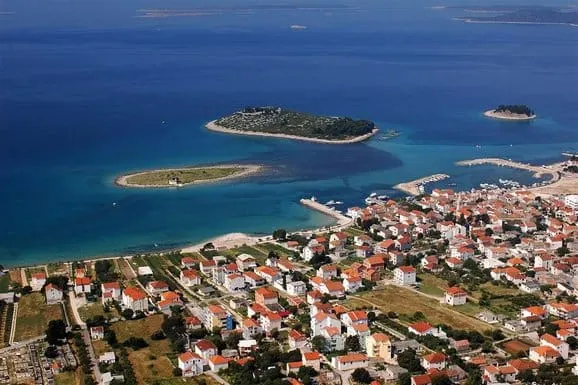 U Pakoštanima, Vrani, Dragama i Vrgadi vodu za piće treba prokuhati