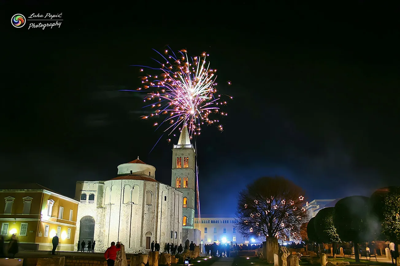 [VIDEO] Sretna vam nova 2017. godina!
