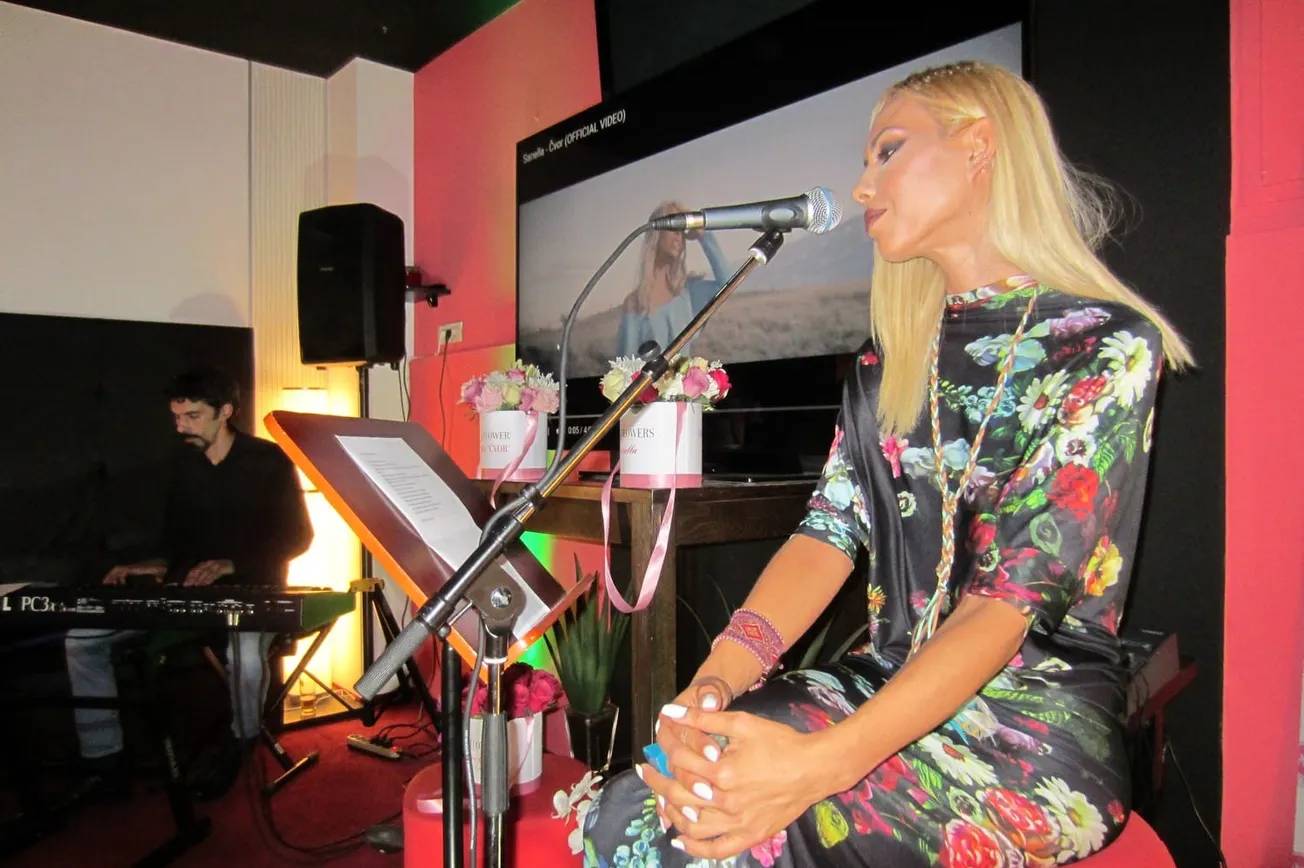 VIDEO – Ovdje pogledajte video spot za Sanellinu novu pjesmu “Čvor”