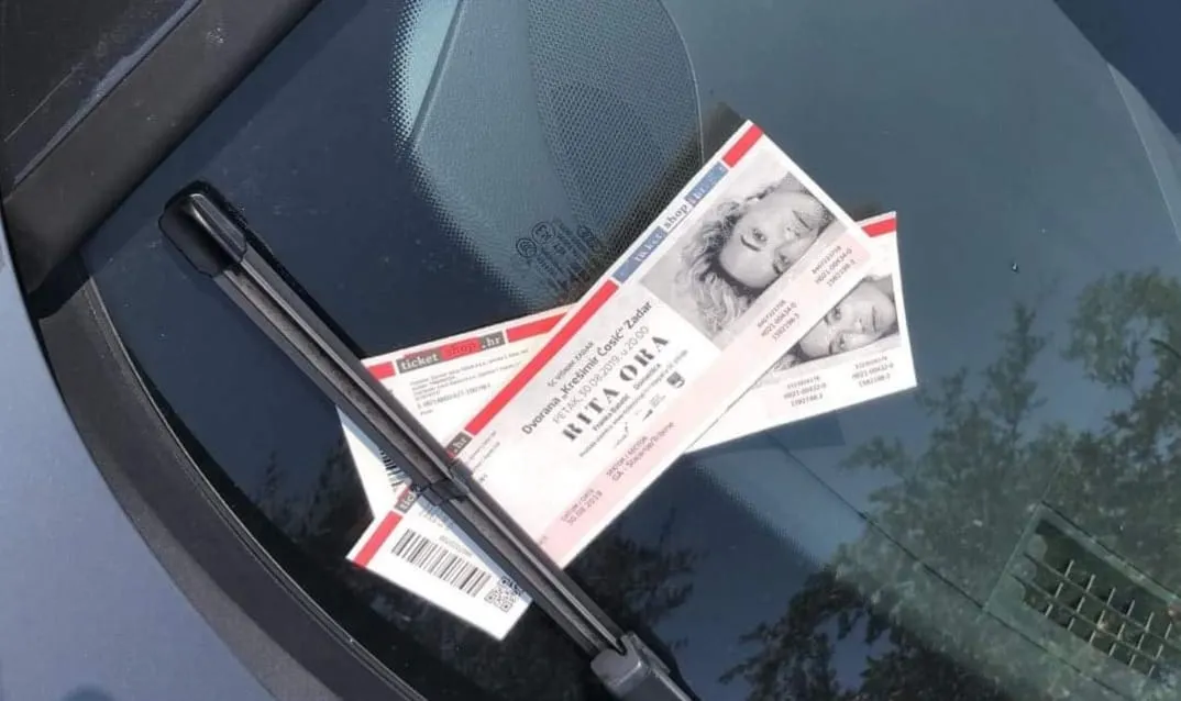 LAKO JE POGODITI – Što mislite tko ljudima pod brisače stavlja ulaznice za koncert Rite Ore?