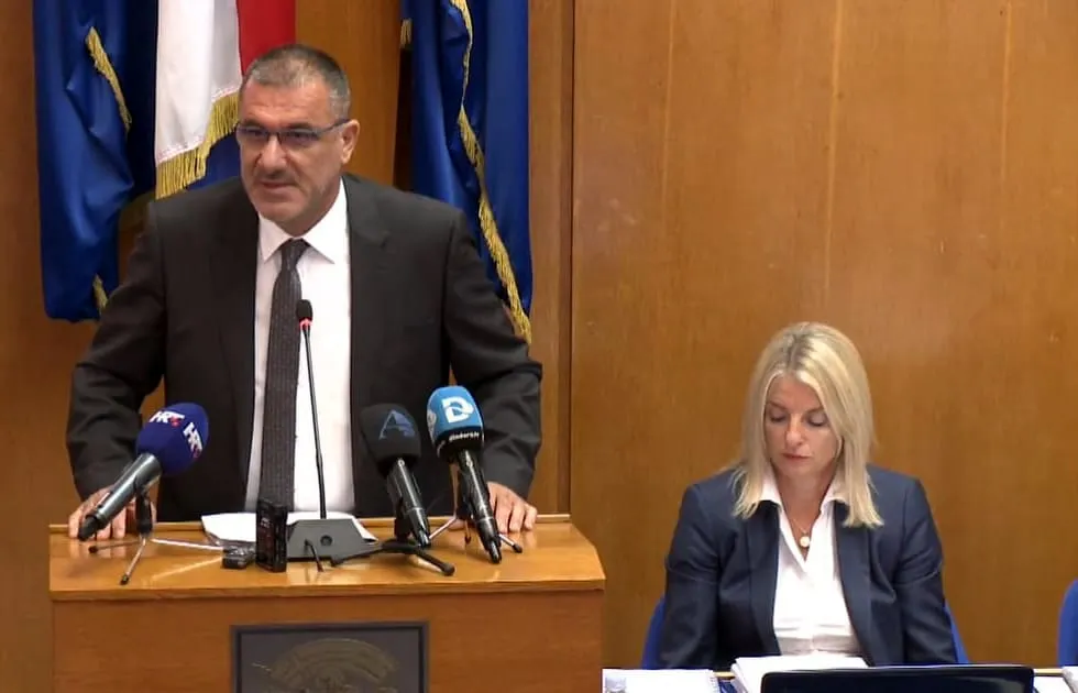 Joso Nekić: “Nije veliki problem to što djeca još uvijek nemaju udžbenike”