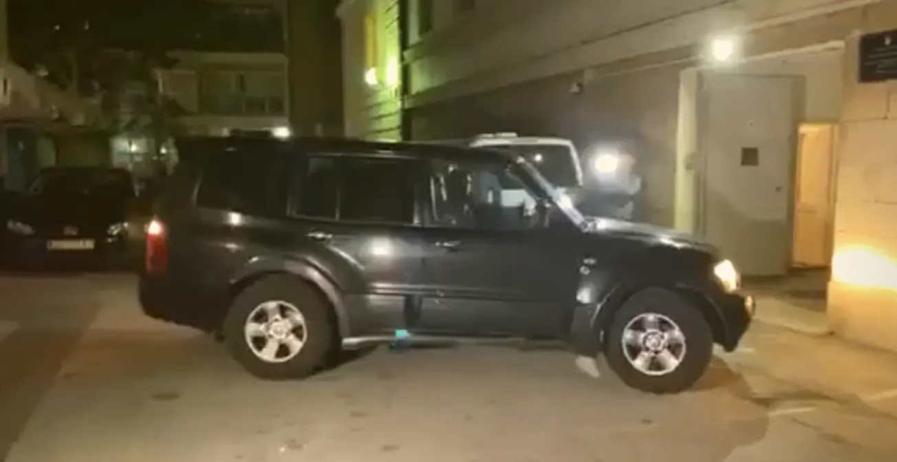 VIDEO – Pogledajte kako je izgledalo privođenje osumnjičenih za silovanje maloljetnice