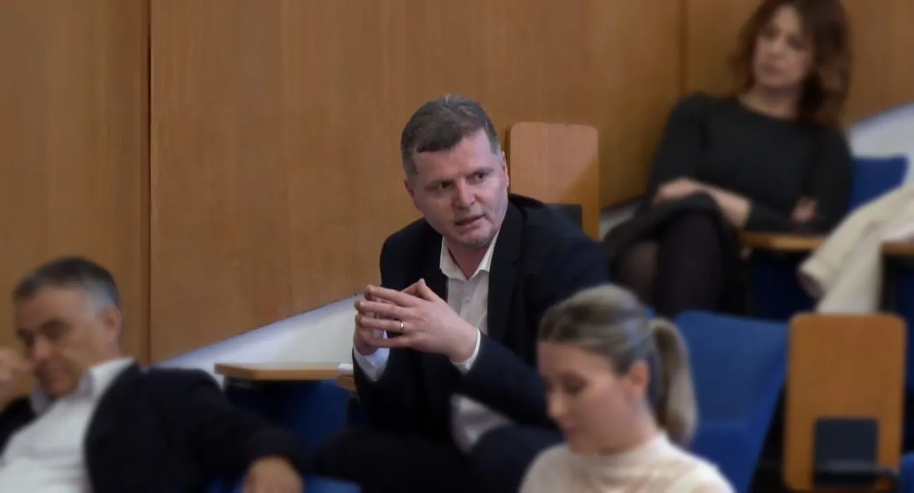 MEDICINSKO OSOBLJE OGORČENO: Dario Nakić je bio u inozemstvu i nije se samoizolirao; ravnatelj bolnice Čulina: “Ja bih se na njegovom mjestu samoizolirao”