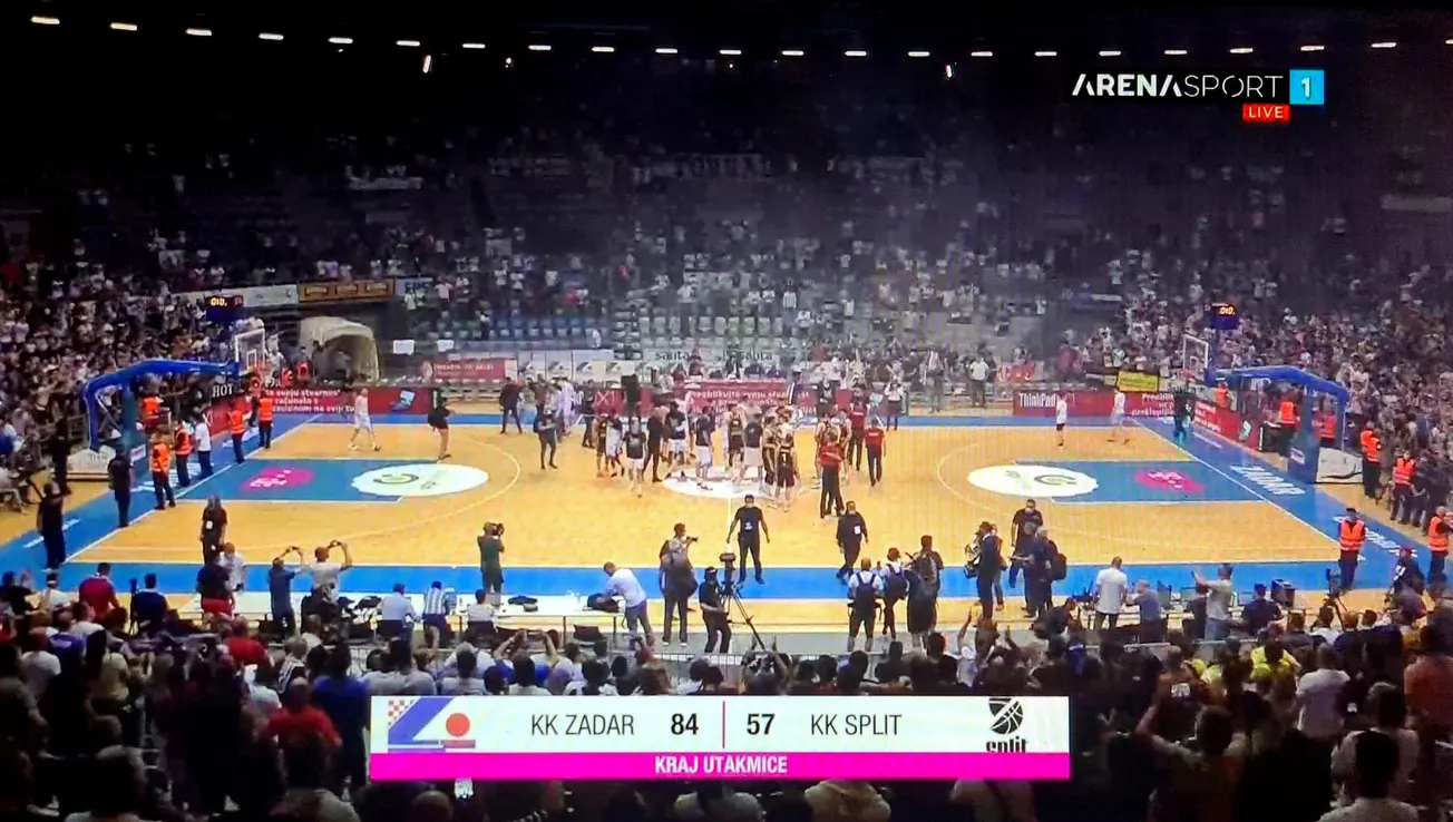 VEĆINA U GRADSKOM VIJEĆU SUGLASNA: ‘KK Zadar neće dobiti novce za novu sezonu dok ne objave sve transakcije, pa i one iz mandata Borisa Skroće’