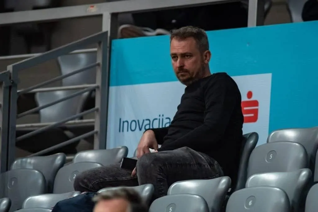 Tomislav Horvat pokopao Antu Rubešu brutalnim komentarom: “Ti si politički konvertit, marioneta i izdajnik”