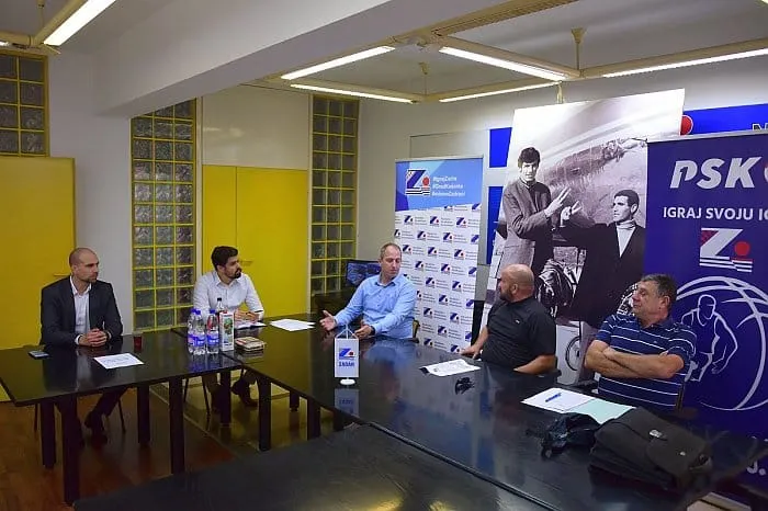 Rubeša se opet osramotio, Skupština kluba Guneviću smanjila nelegalnu plaću