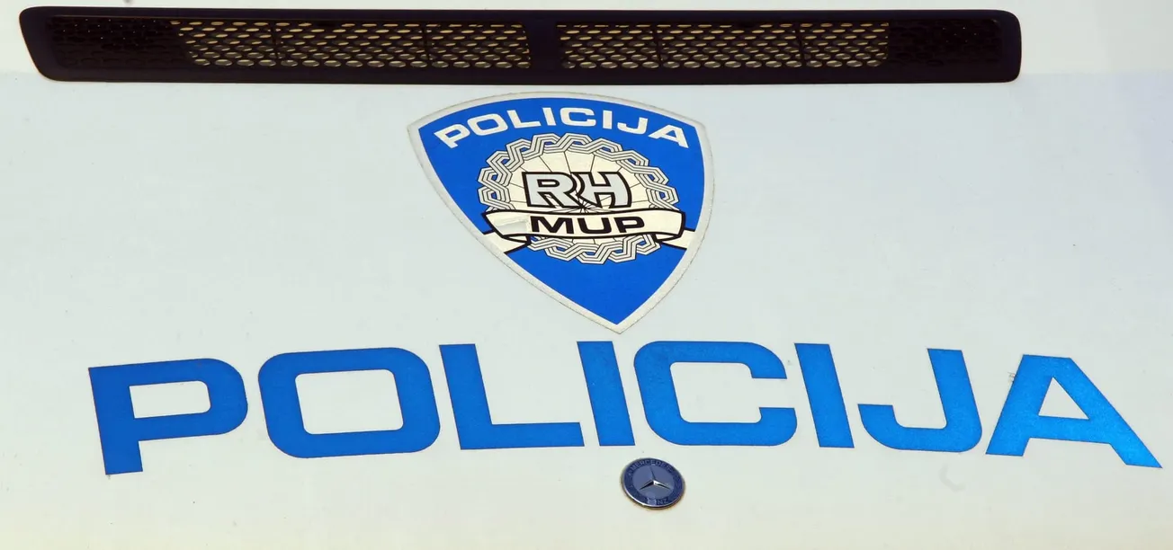 Tek nakon objave video snimke kako mlati vlasnicu kafića HDZ-ovcu Žarku Žgeli slijedi kaznena prijava