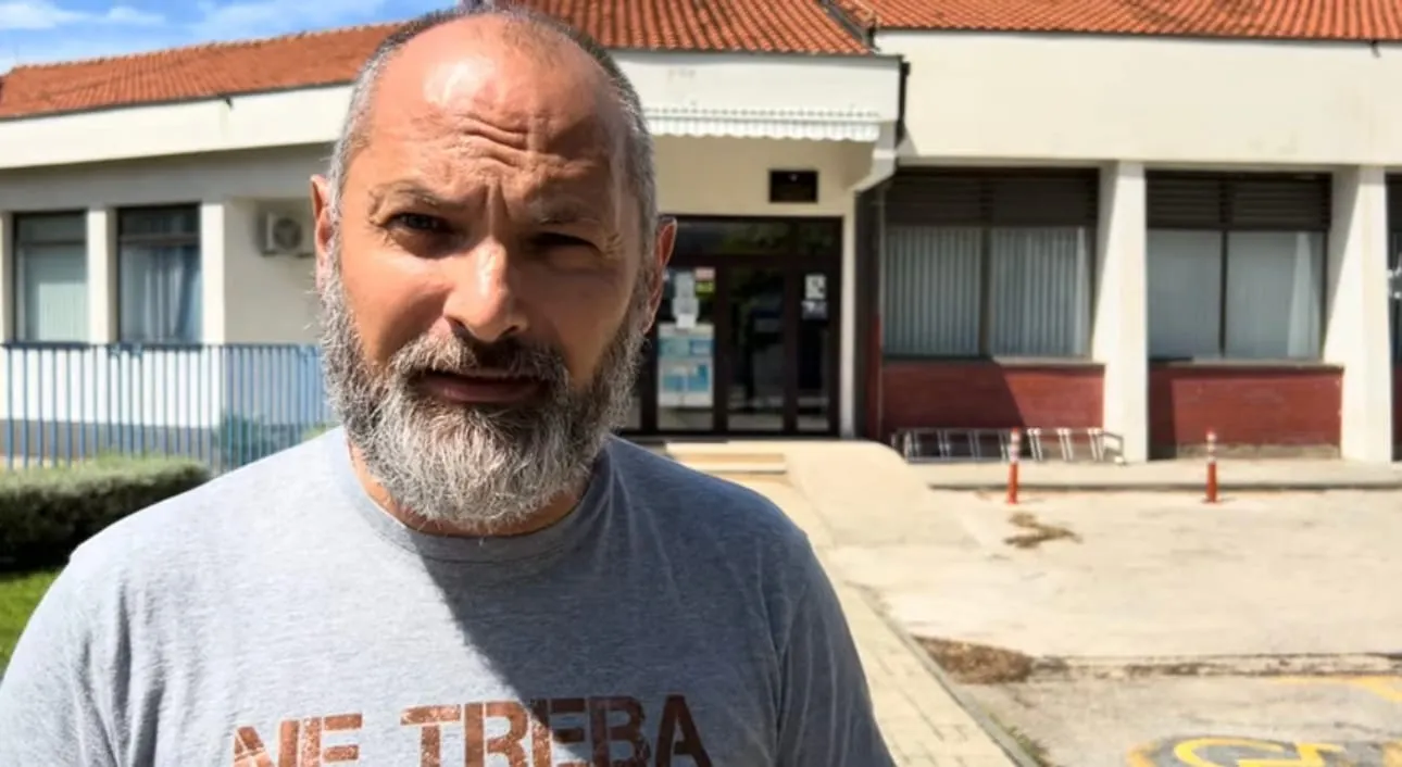 VIDEO – Margetić tvrdi da zadarska policija uzima mito od 500 eura za radne dozvole