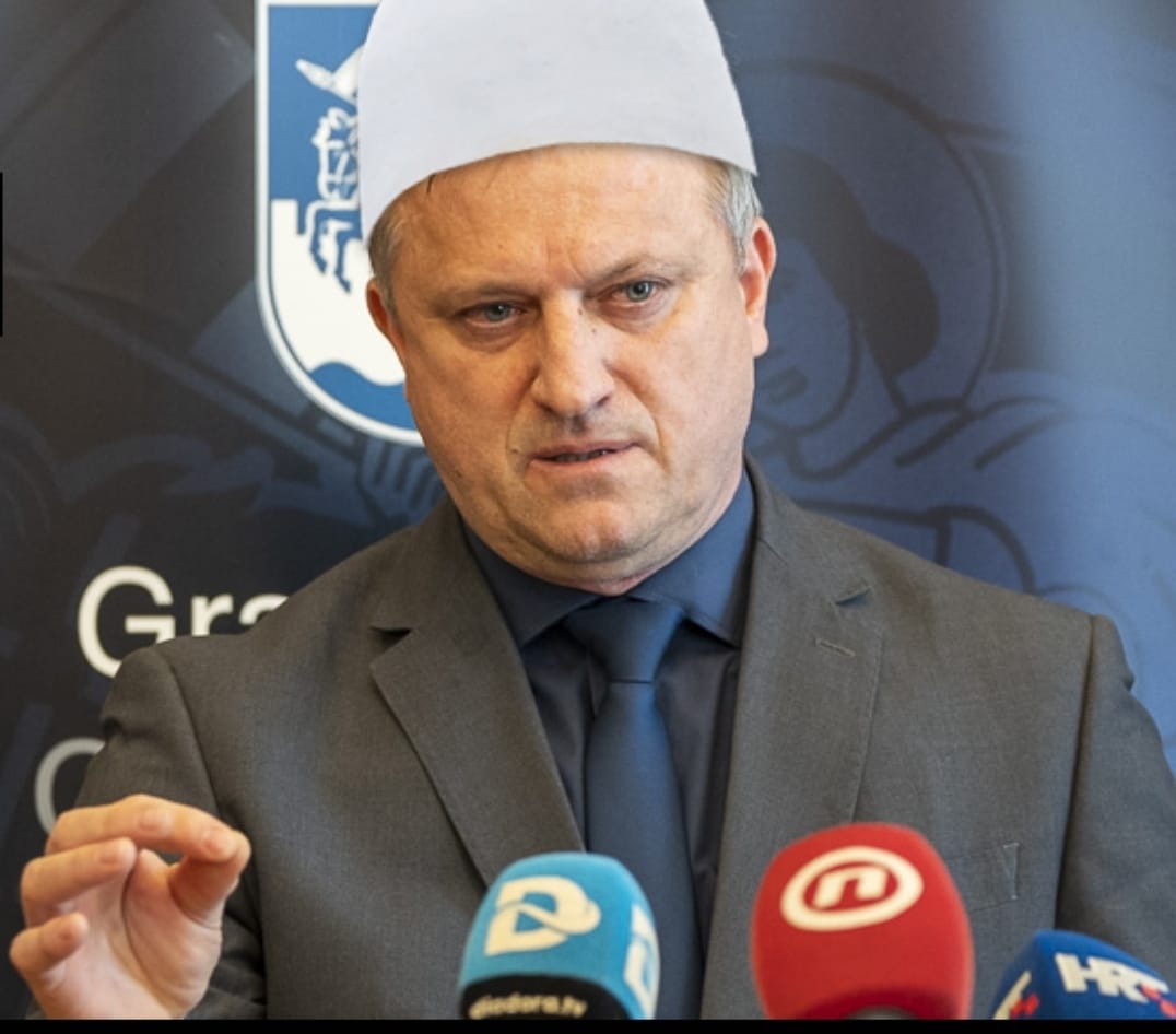 Azimi Dukići - jedna je od grafika koja je osvanula na društvenim mrežama. - Pošto Zadar? pitaju se građani
