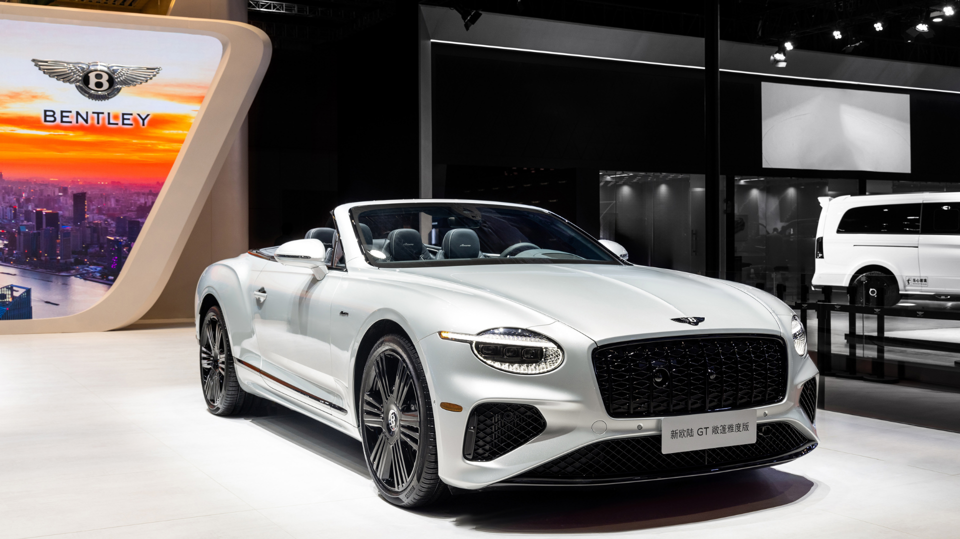 Bentley Debuts New GT and Flying Spur at Shanghai 2025