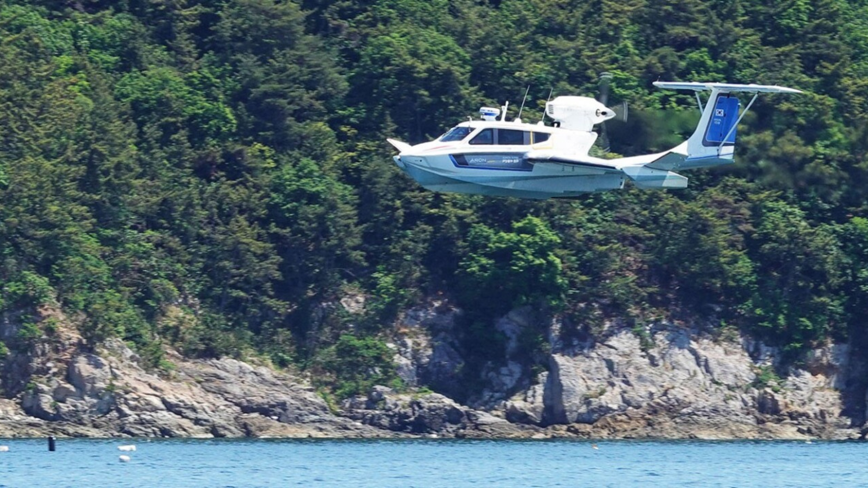 The ARON M80 Flying Ship