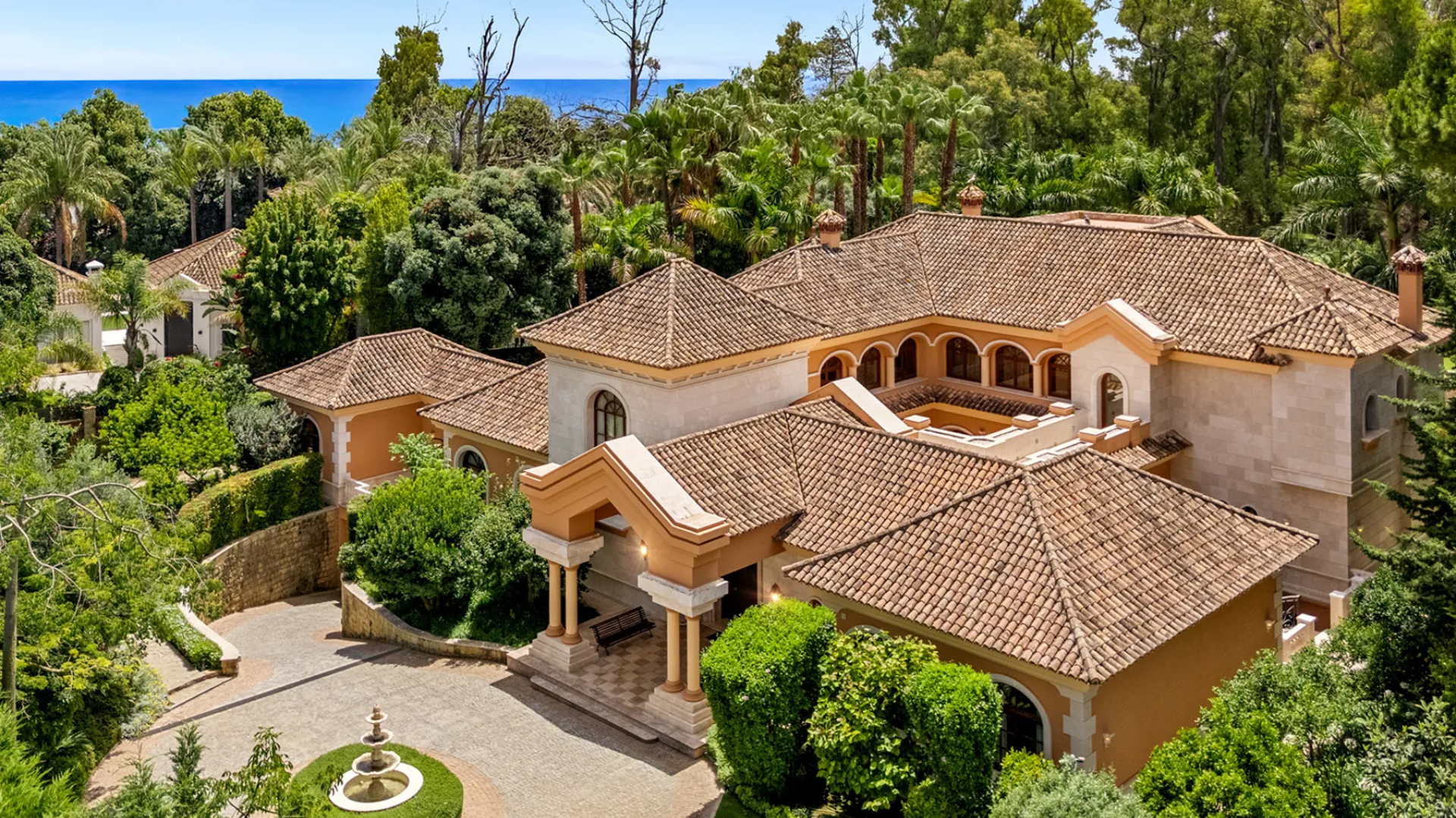 A Marbella Hideaway Just 100 Metres from the Sea