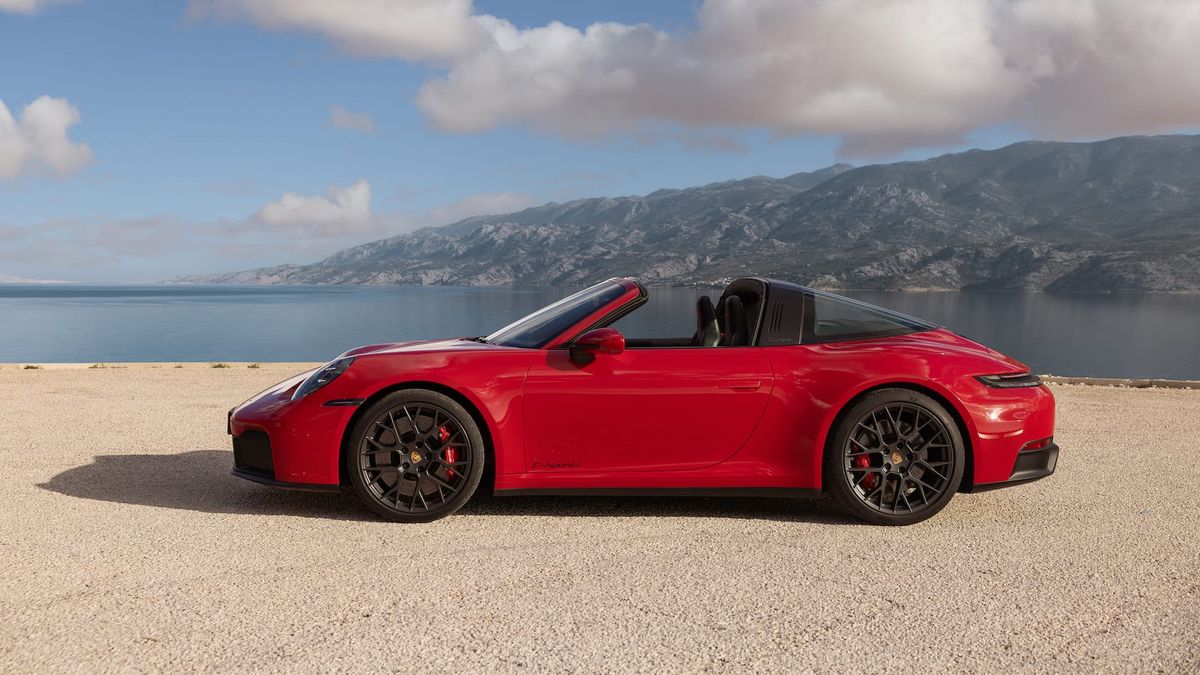The Porsche 911 Phenomenon