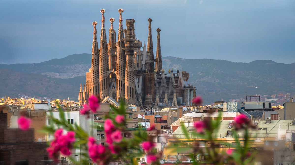 La Sagrada Família: The Eternal Beauty of Gaudí's Vision