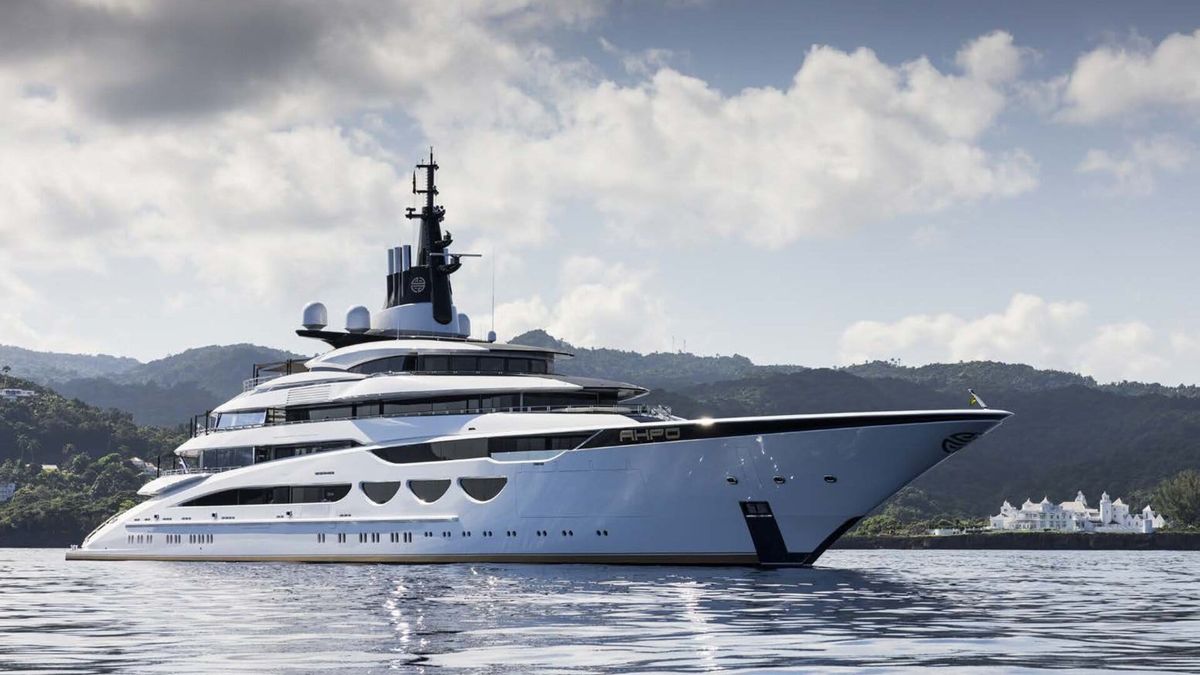 A Closer Look at the $373 Million Lürssen 378' Yacht